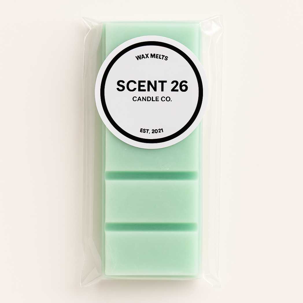 45g Lime Cooler wax melt snap bar with 5 refreshing rectangular sections, bright citrus-green colour with a frosty shimmer, fragranced with zingy lime, crushed mint, and a splash of cool sparkling soda.